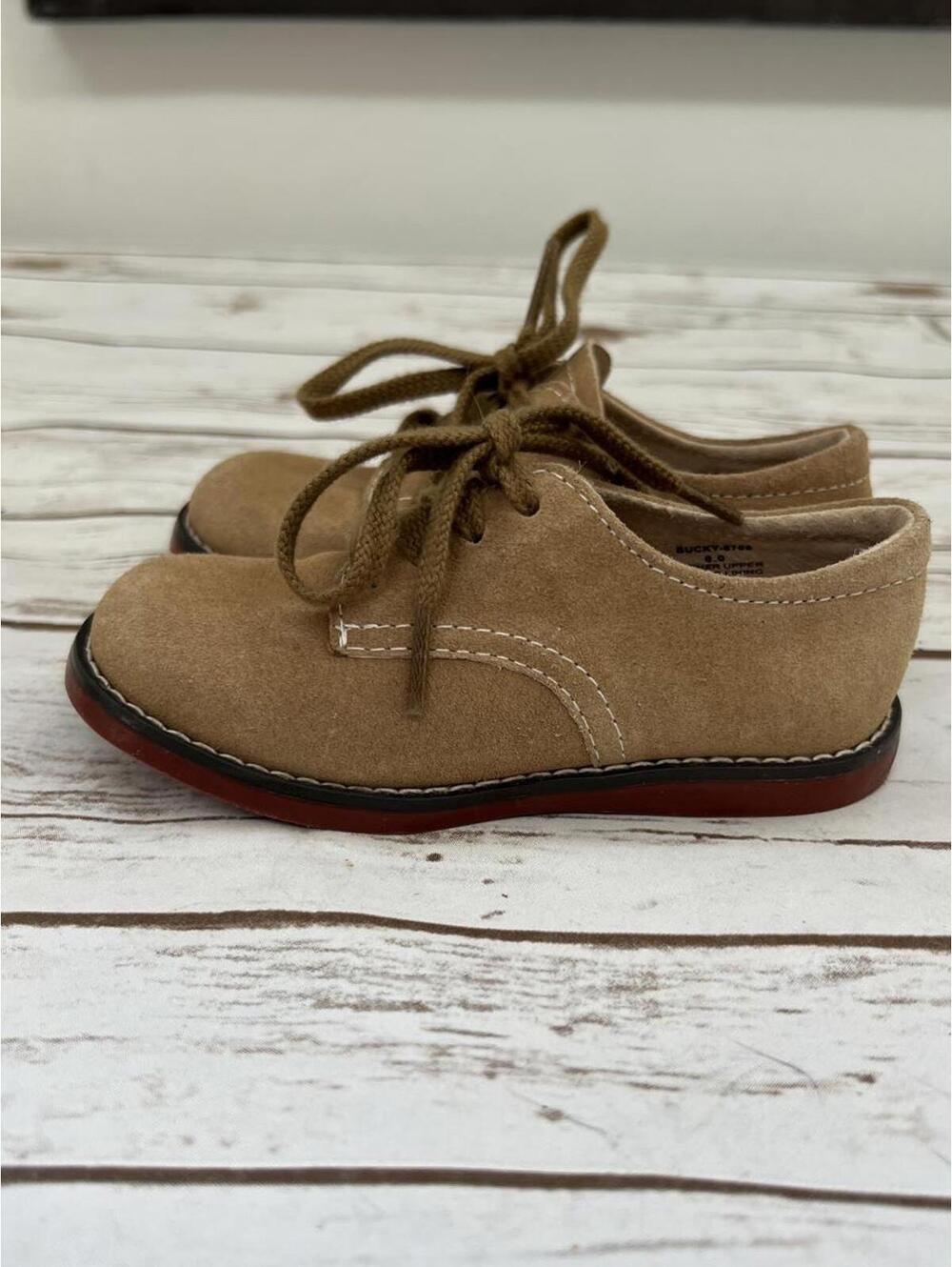 Footmates Tan Suede Lace-Up Shoes - sz 8